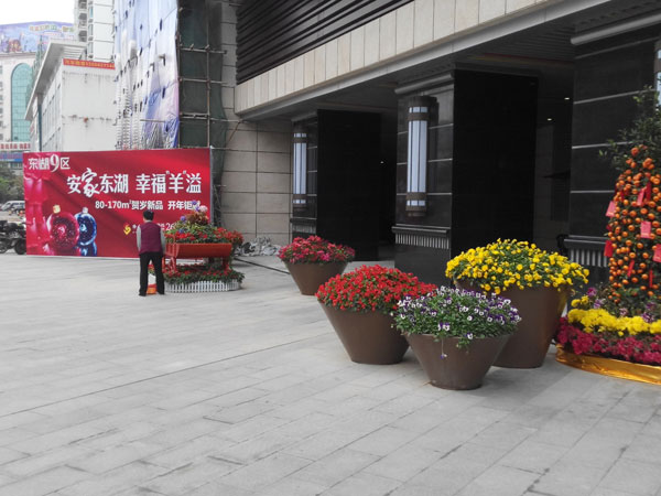 景觀紅陶玻璃纖維花盆案例